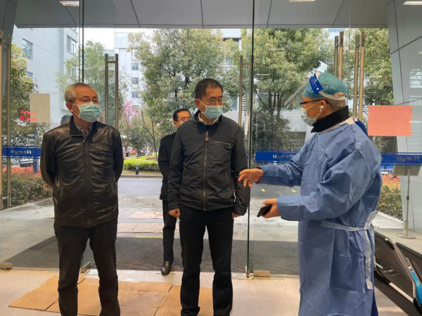 祝正庆、徐宁采取“四不两直”方式督查第三轮核酸检测工作