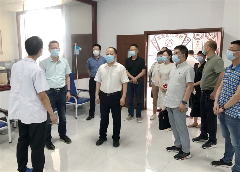 区政协开展“加强村级卫生队伍建设 高质量发展基层健康事业”主席会议协商课题专题调研