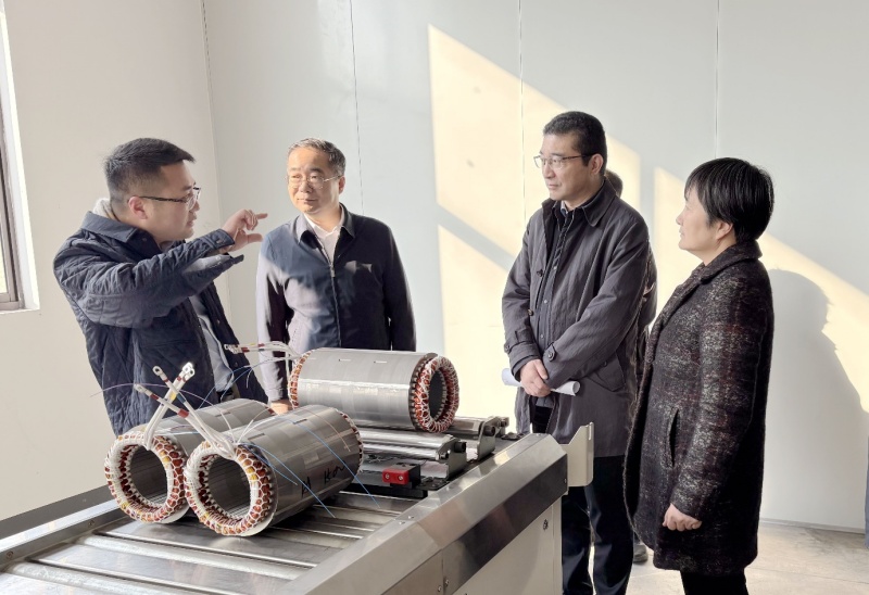 市政协副主席史政达来武进走访慰问人才